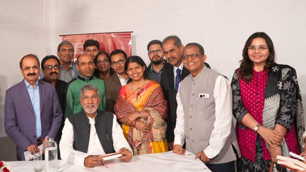 Deepalaya team at Karuna book launch by Kailash Satyarthi in New Delhi
